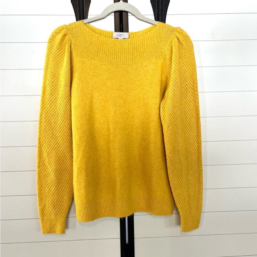 LOFT Women's Mustard Yellow Textured Crew Neck Sweater Puff Shoulders Soft Small